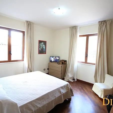 Alojamento de Acomodação e Pequeno-almoço Dino's 3*