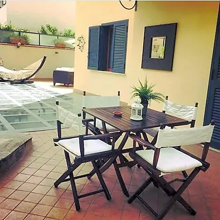 Dino's Bed & Breakfast 3*